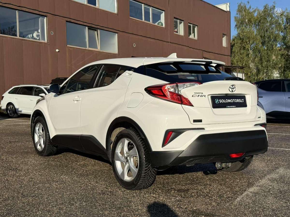 Toyota C-HR - 5