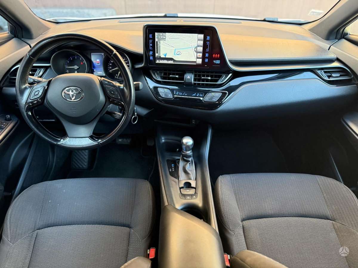 Toyota C-HR - 12