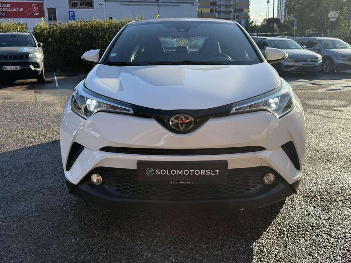 Toyota C-HR - 9