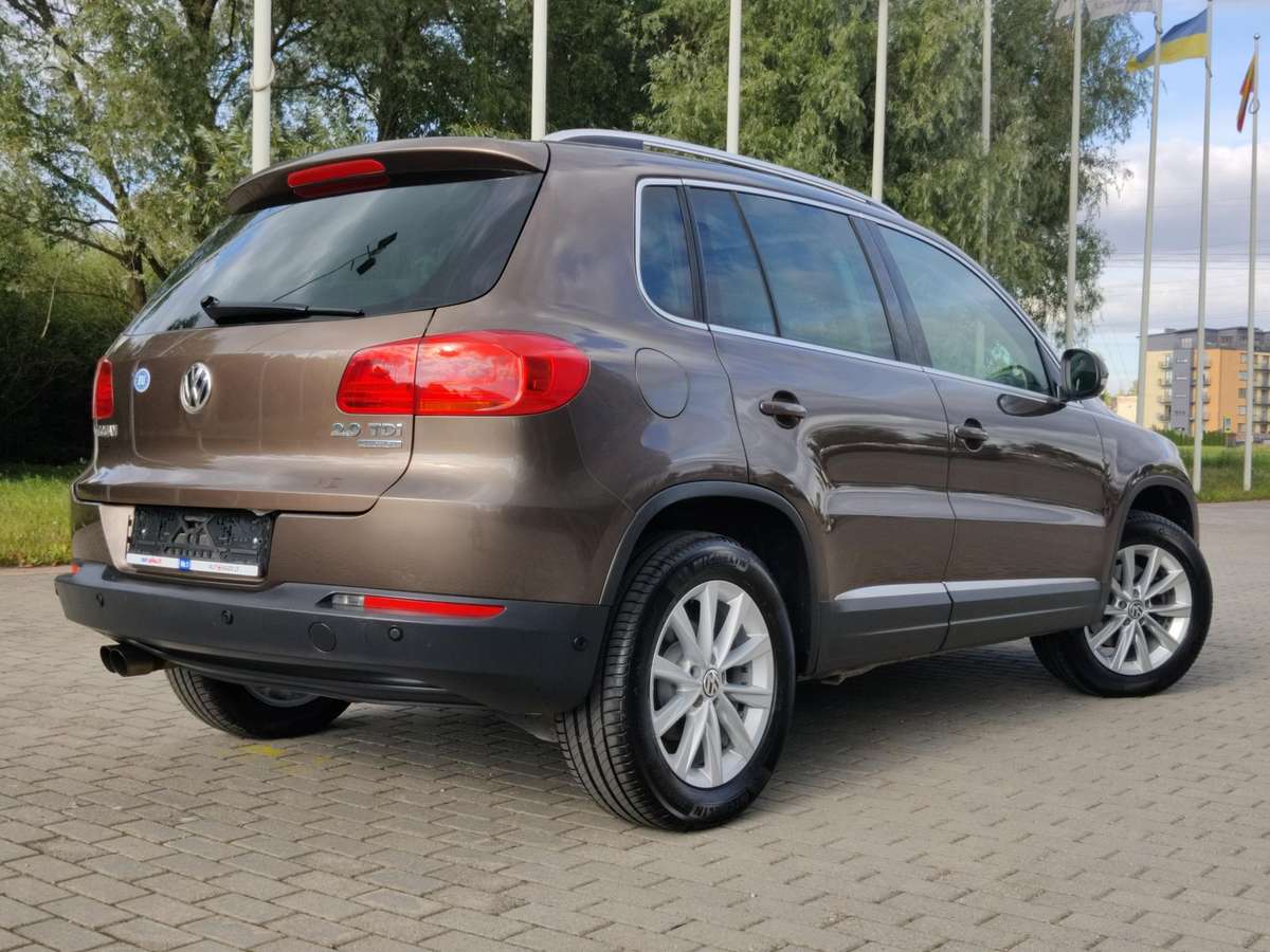 Volkswagen Tiguan - 2