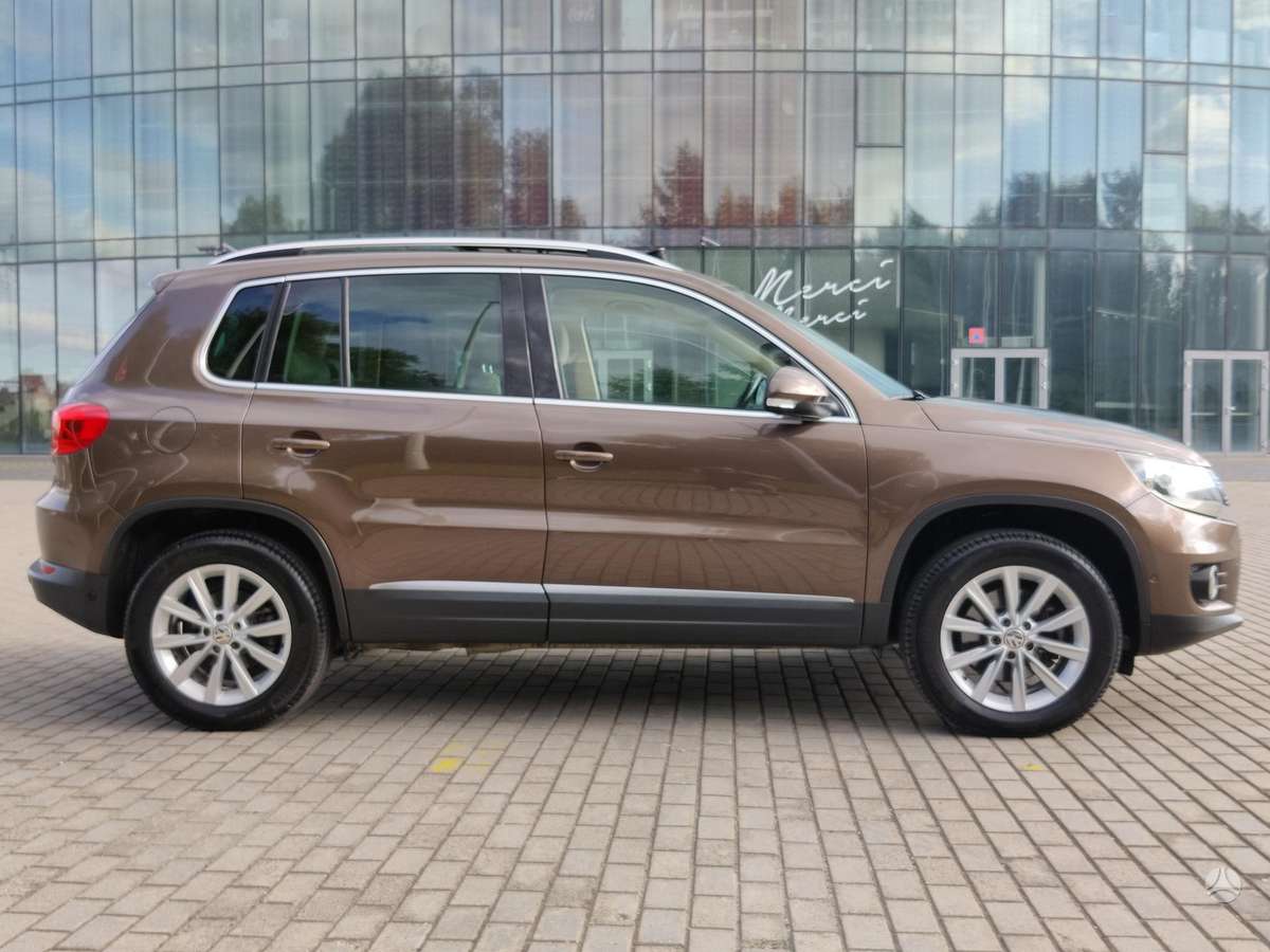 Volkswagen Tiguan - 4