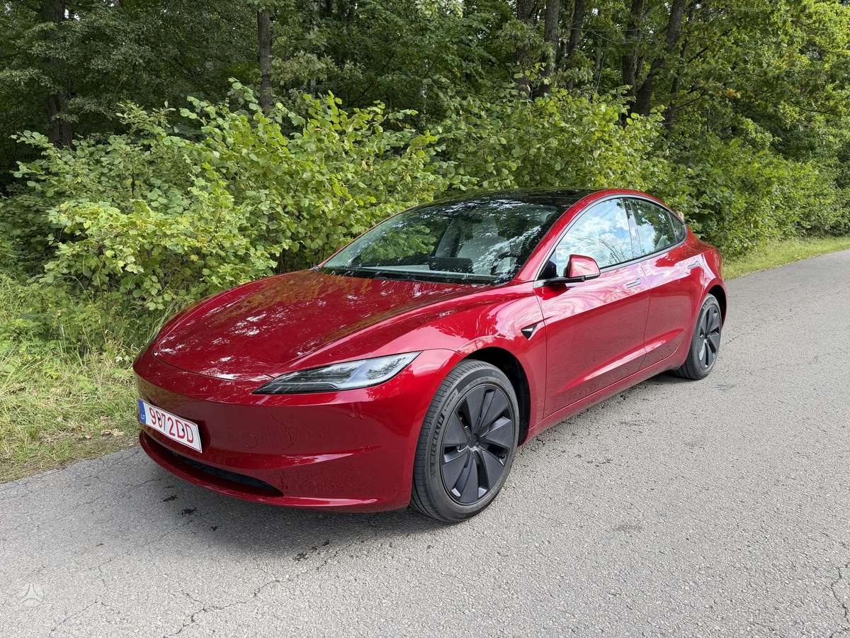 Tesla Model 3, 82 кВт·ч, Хэтчбек