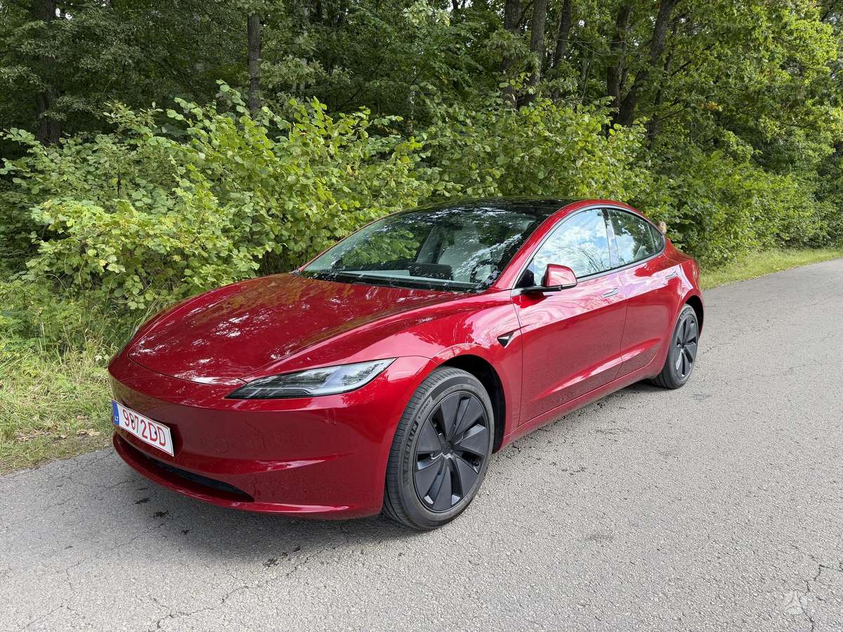 Tesla Model 3, 82 кВт·ч, Хэтчбек