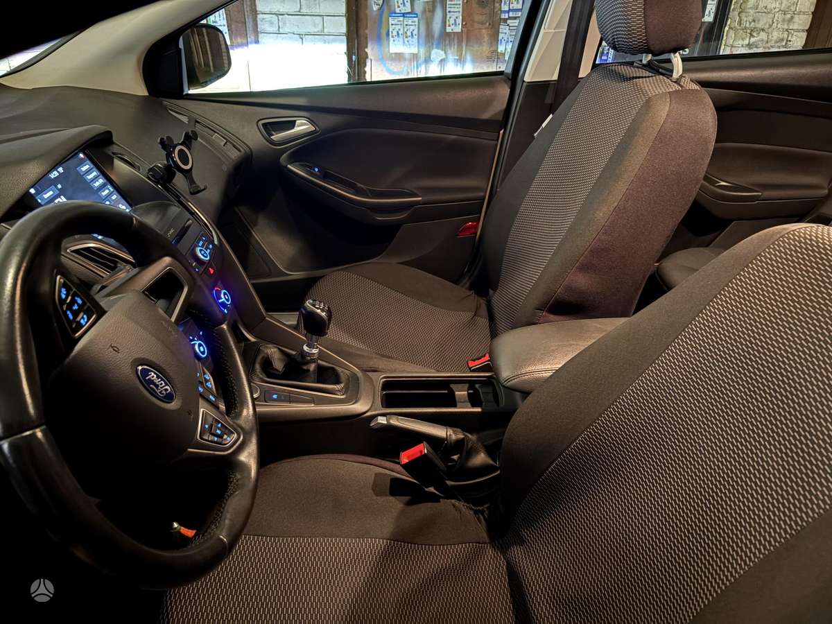 Ford Focus, 1.5 l., Хэтчбек