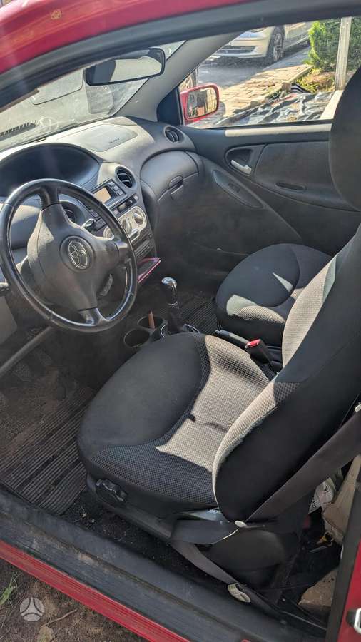 Toyota Yaris - 6