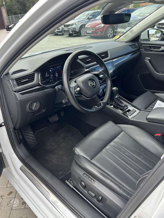 Skoda Superb, 2.0 l., wagon