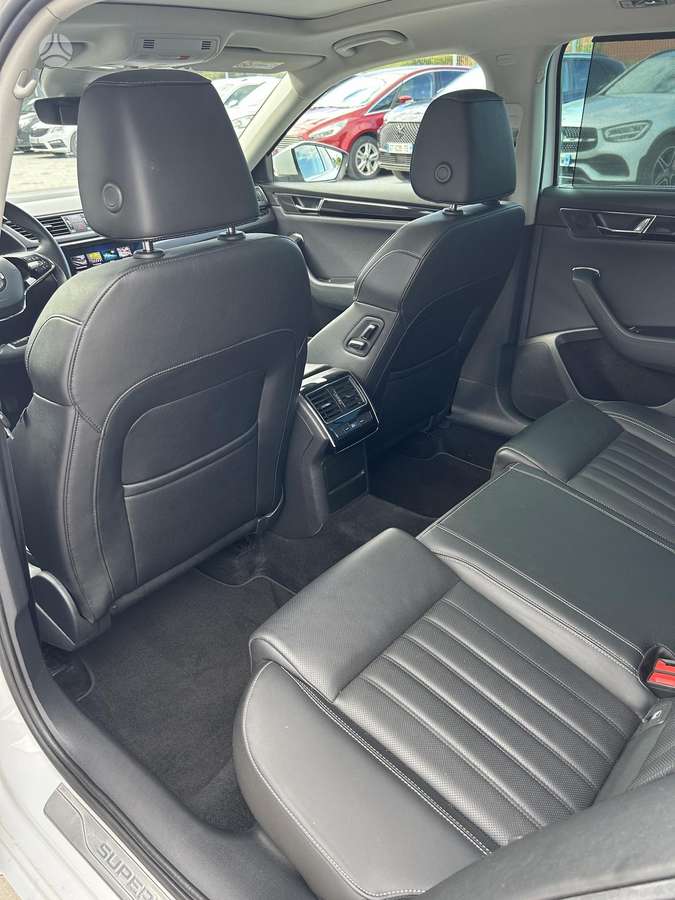 Skoda Superb, 2.0 l., wagon