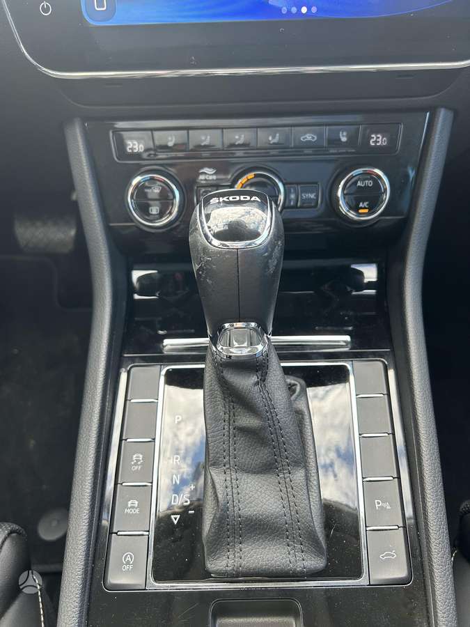 Skoda Superb, 2.0 l., wagon