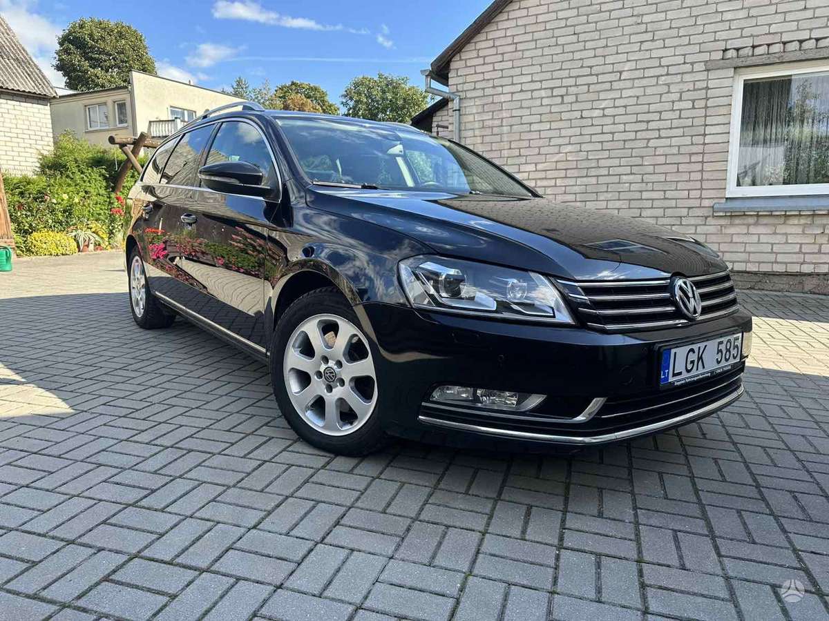 Volkswagen Passat - 4