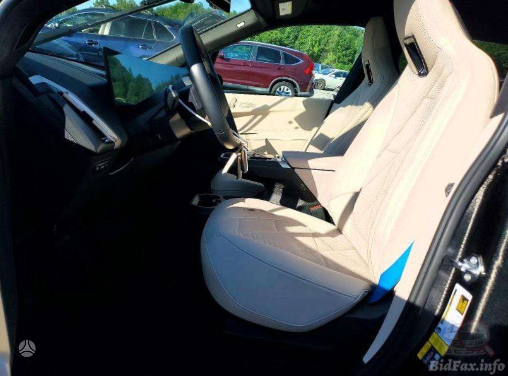 BMW iX, Внедорожник / Кроссовер
