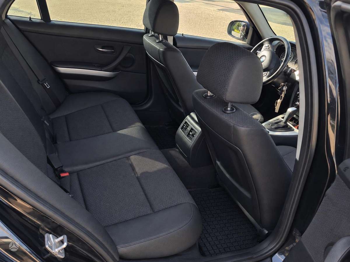 BMW 320, 2.0 l., wagon