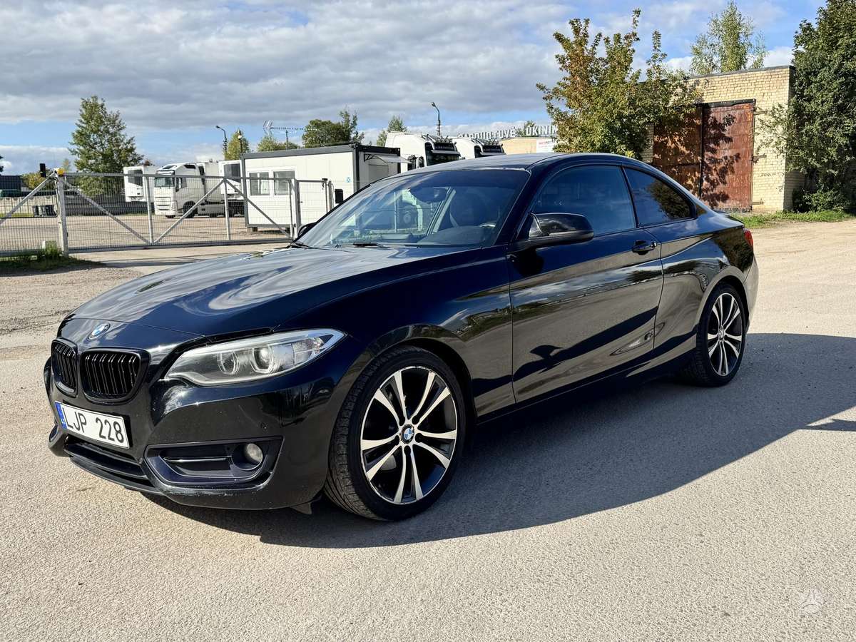 BMW 228, 2.0 l., Купе (coupe)