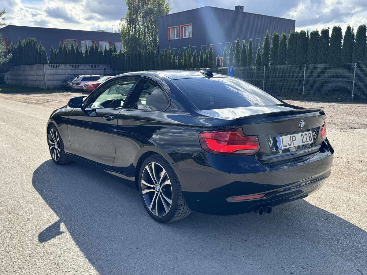 BMW 228, 2.0 l., Купе (coupe)