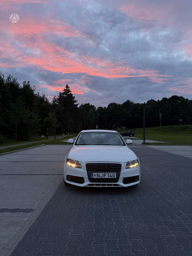 Audi A4, 2.0 l., Седан