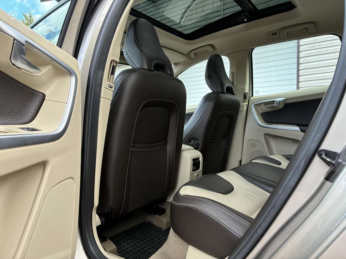 Volvo XC60 - 12