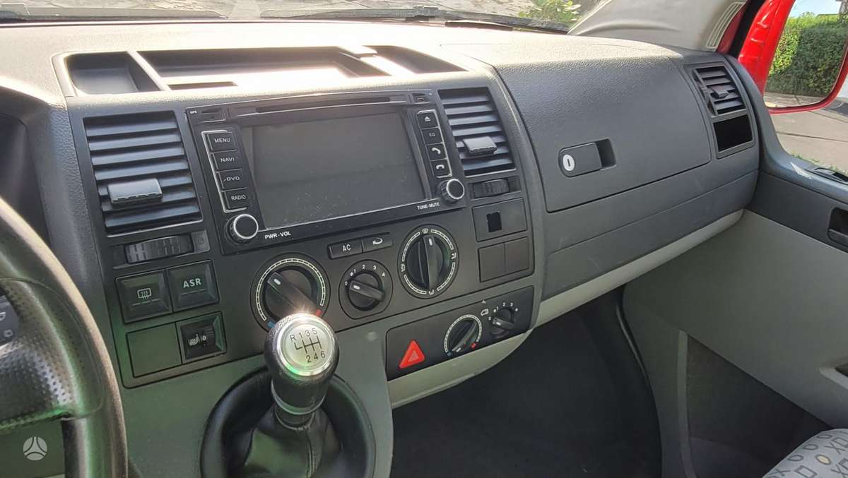 Volkswagen Transporter - 7