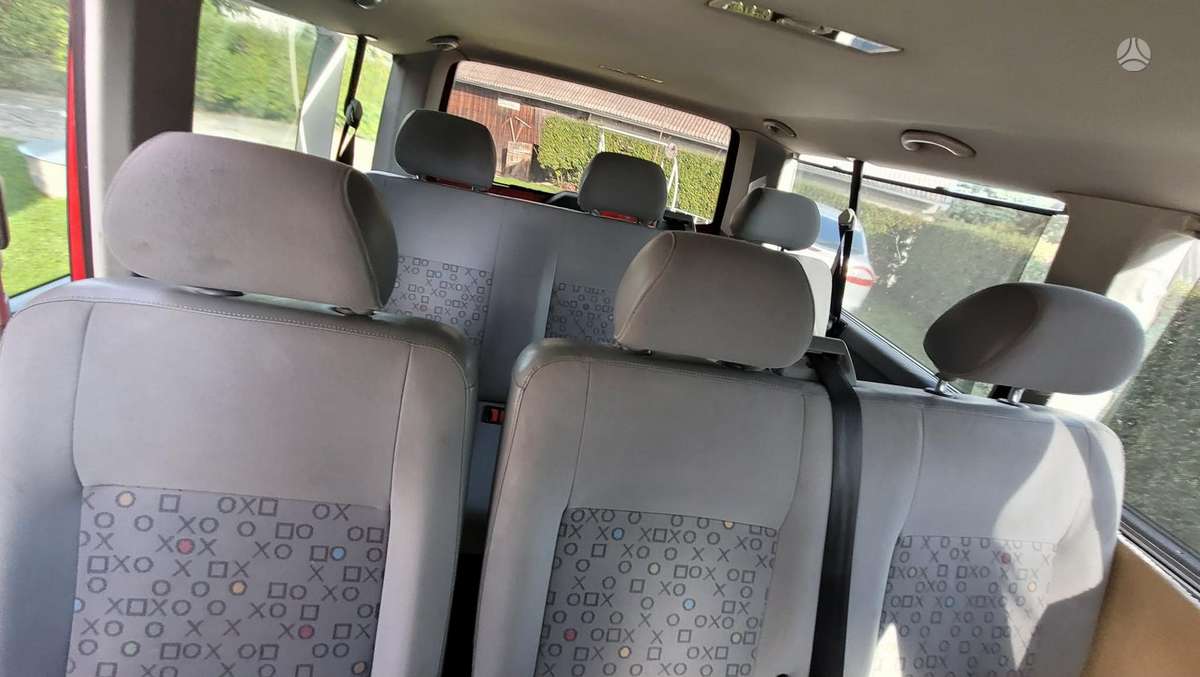 Volkswagen Transporter - 9