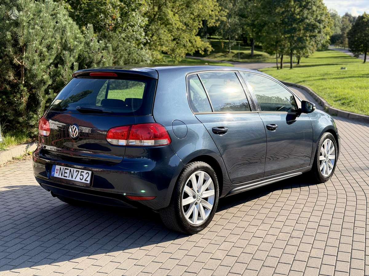 Volkswagen Golf - 4