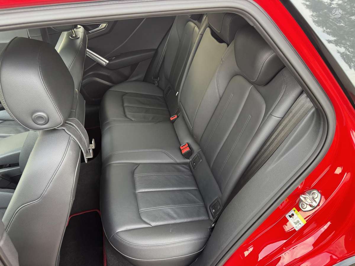 Audi Q2, 2.0 l., Внедорожник / Кроссовер