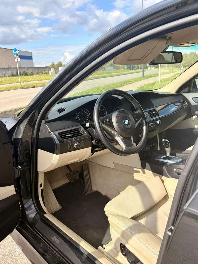 BMW 525, 3.0 l., Универсал
