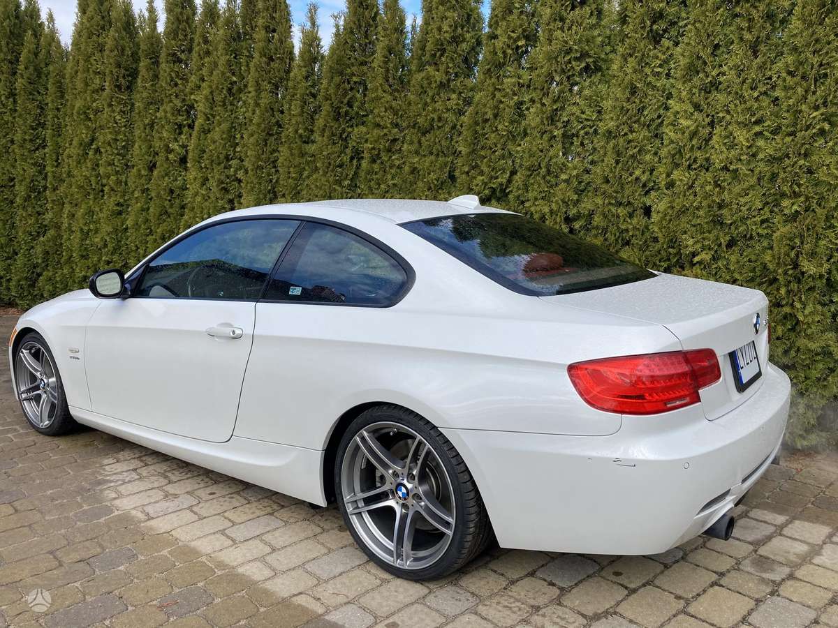 BMW 335, 3.0 l., Купе (coupe)