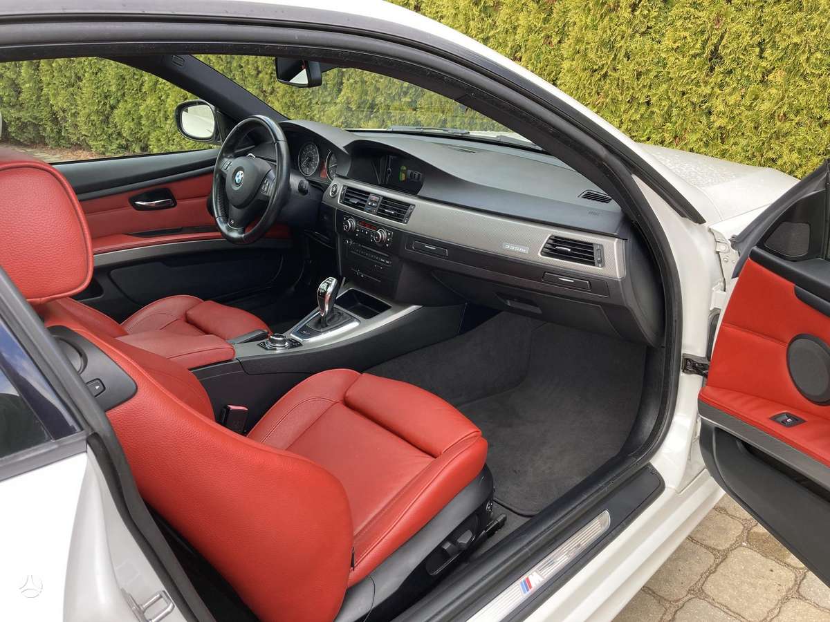 BMW 335, 3.0 l., Купе (coupe)