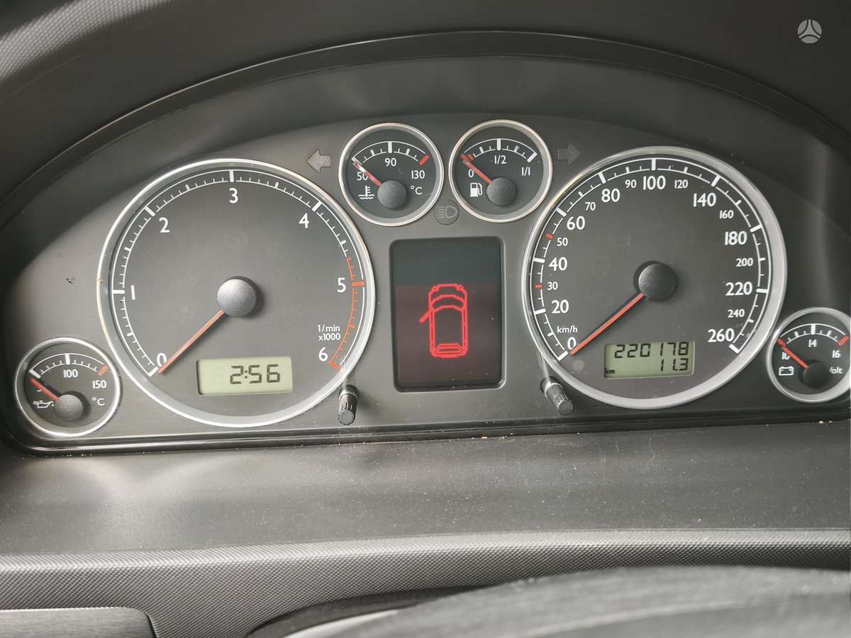 Volkswagen Sharan - 8