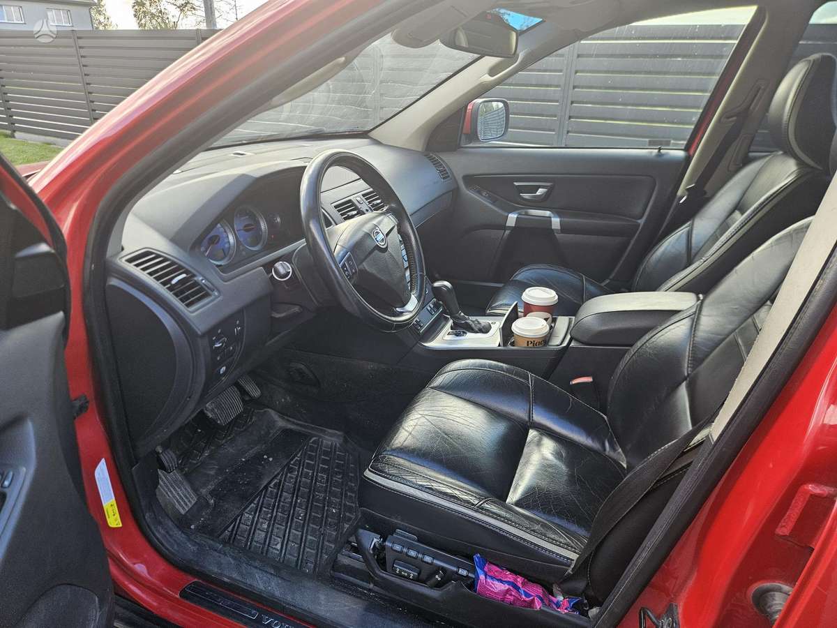 Volvo XC90 - 10