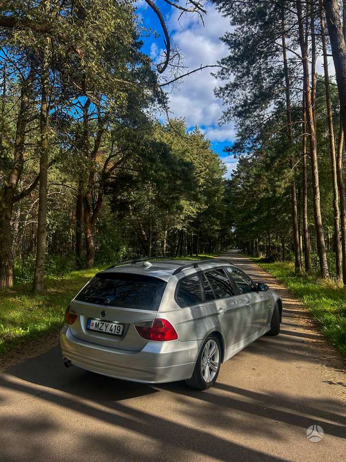 BMW 320, 2.0 l., wagon