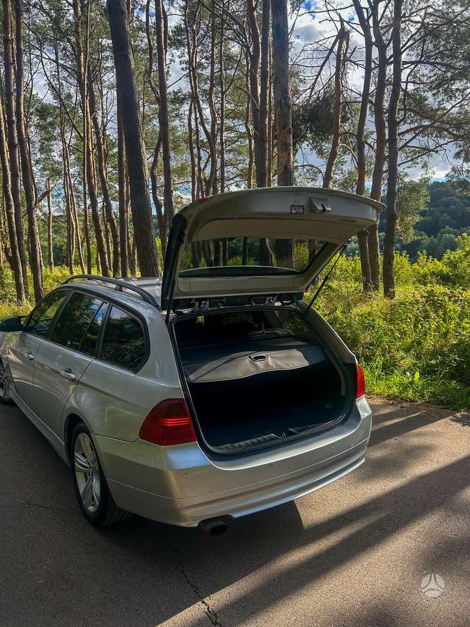 BMW 320, 2.0 l., wagon