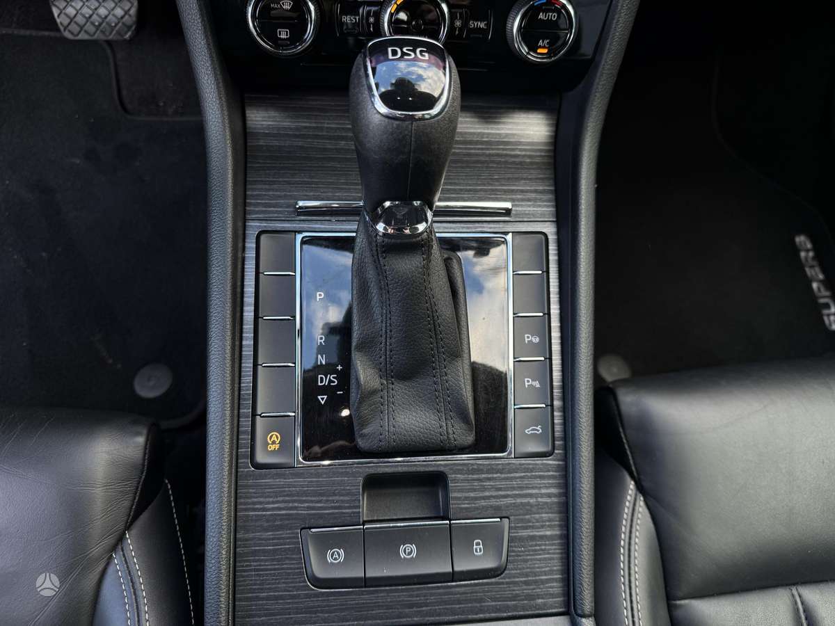 Skoda Superb, 2.0 l., Универсал