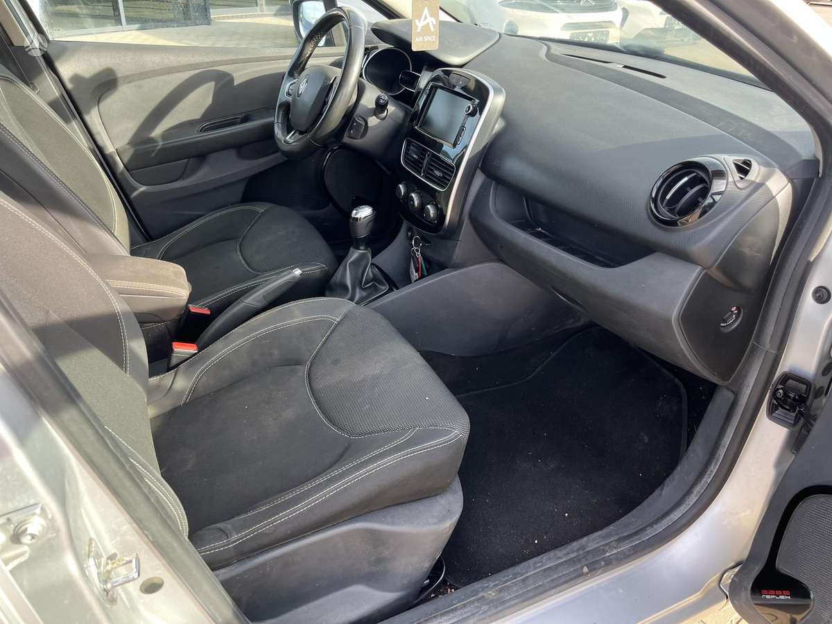 Renault Clio, 1.5 l., hatchback