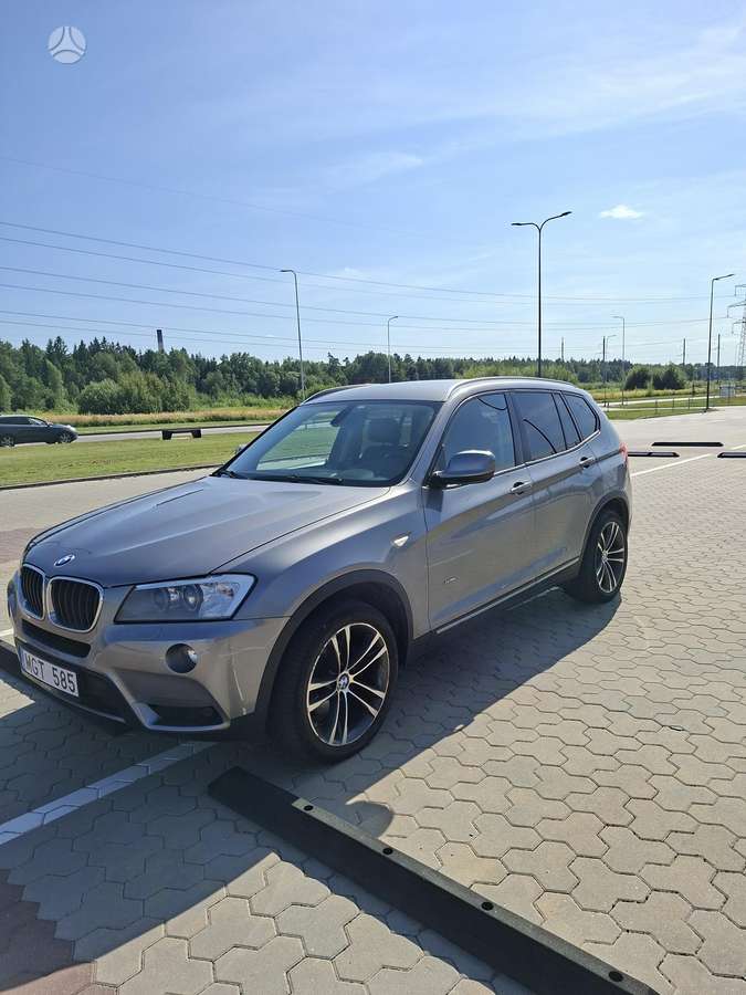 BMW X3, 2.0 l., off-road / crossover