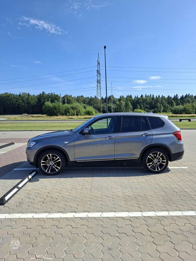 BMW X3, 2.0 l., off-road / crossover