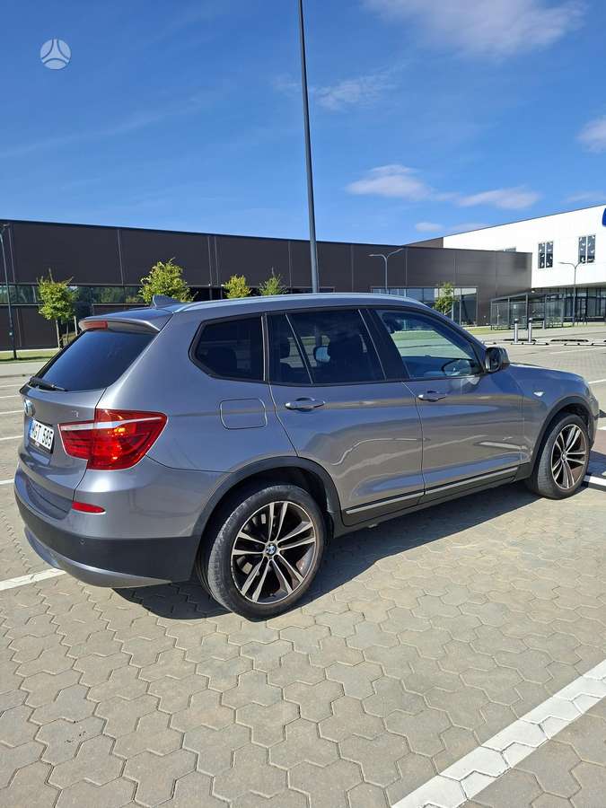 BMW X3, 2.0 l., off-road / crossover