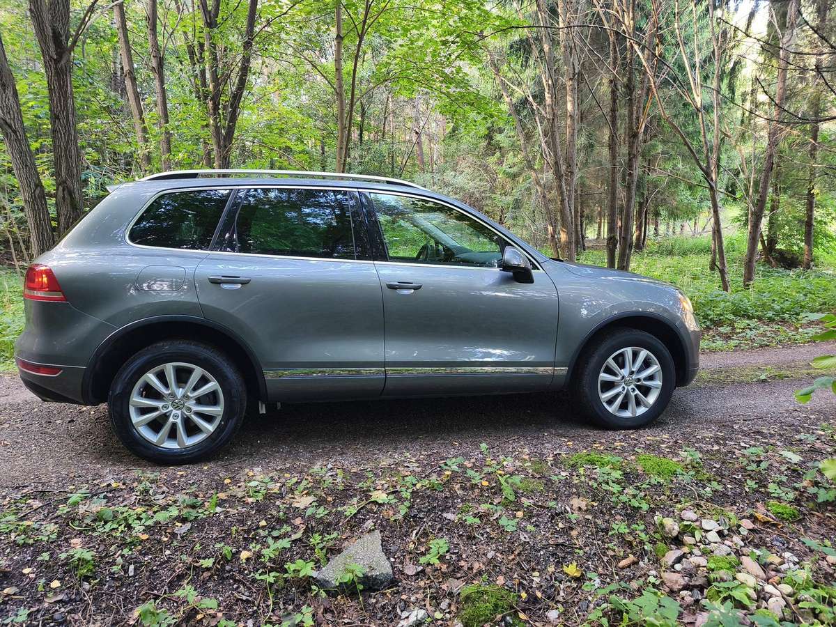 Volkswagen Touareg - 4