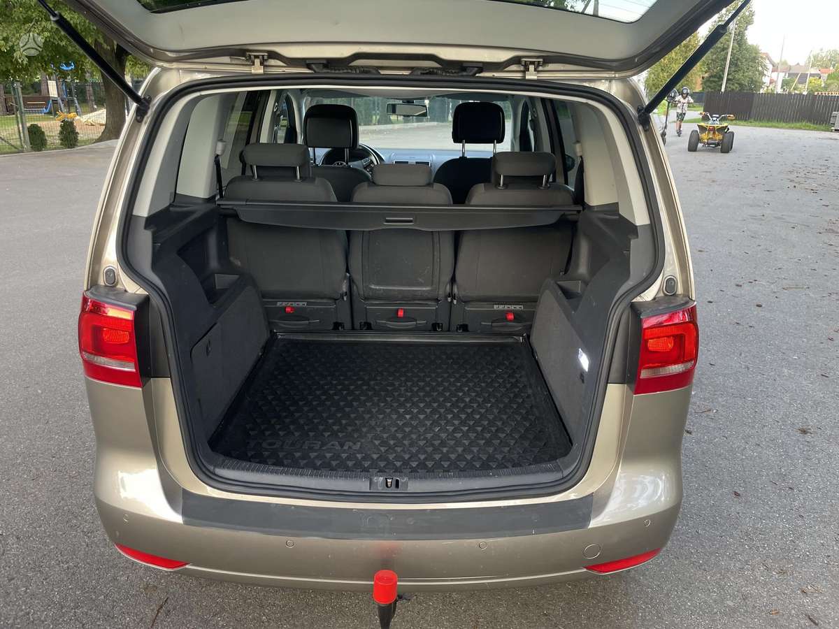 Volkswagen Touran - 7
