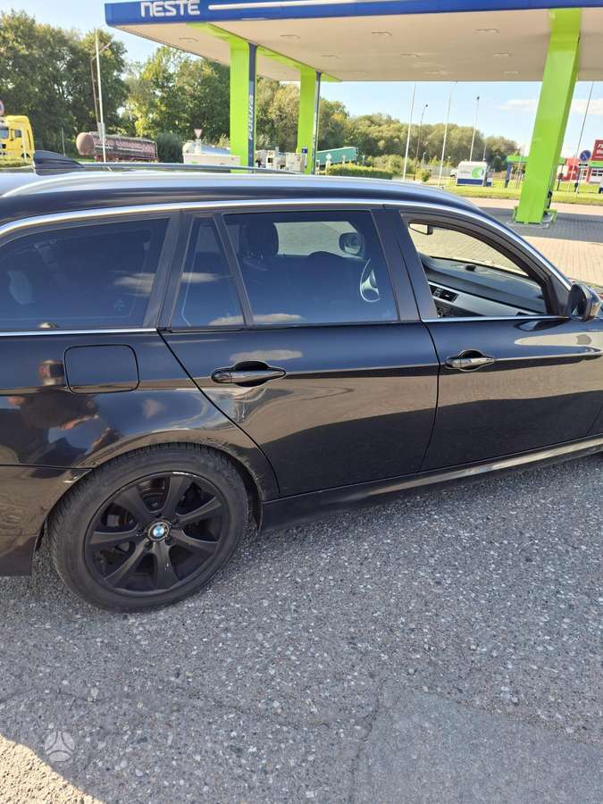 BMW 320, 2.0 l., wagon