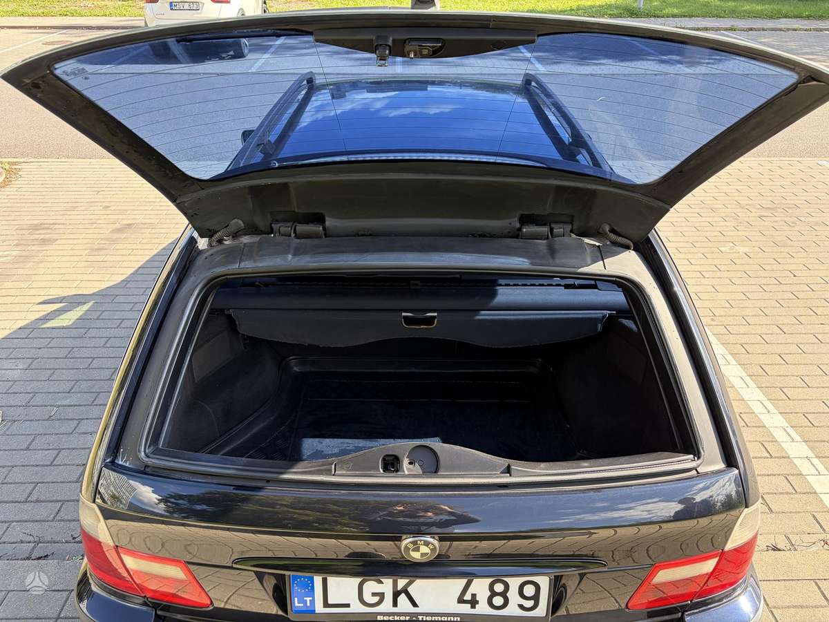 BMW 320, 2.0 l., wagon