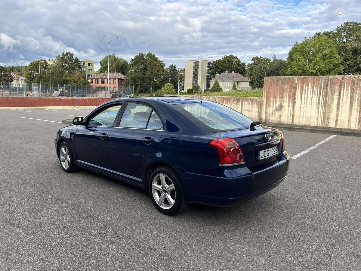 Toyota Avensis - 3