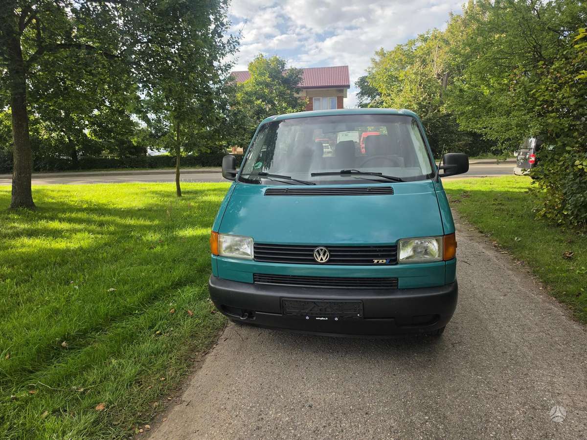 Volkswagen Transporter - 2