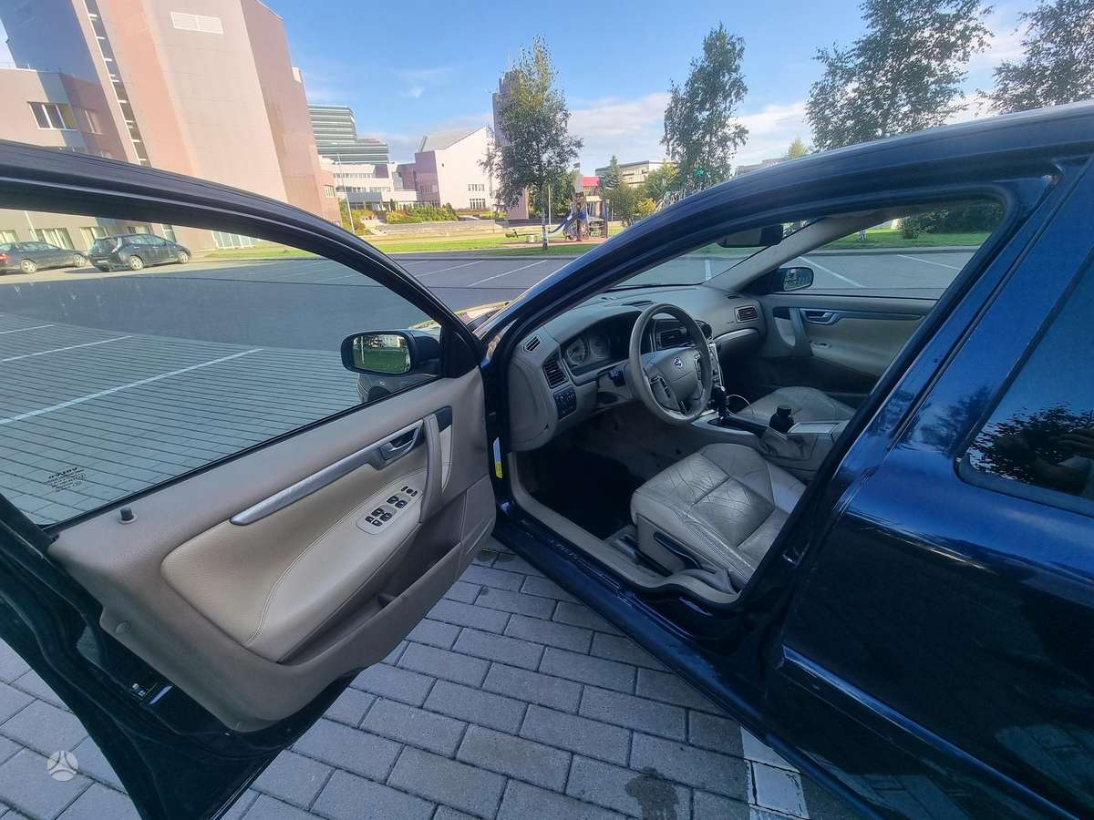 Volvo V70, 2.4 l., wagon