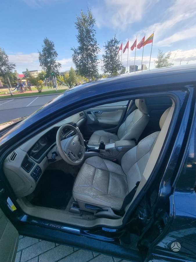 Volvo V70, 2.4 l., wagon