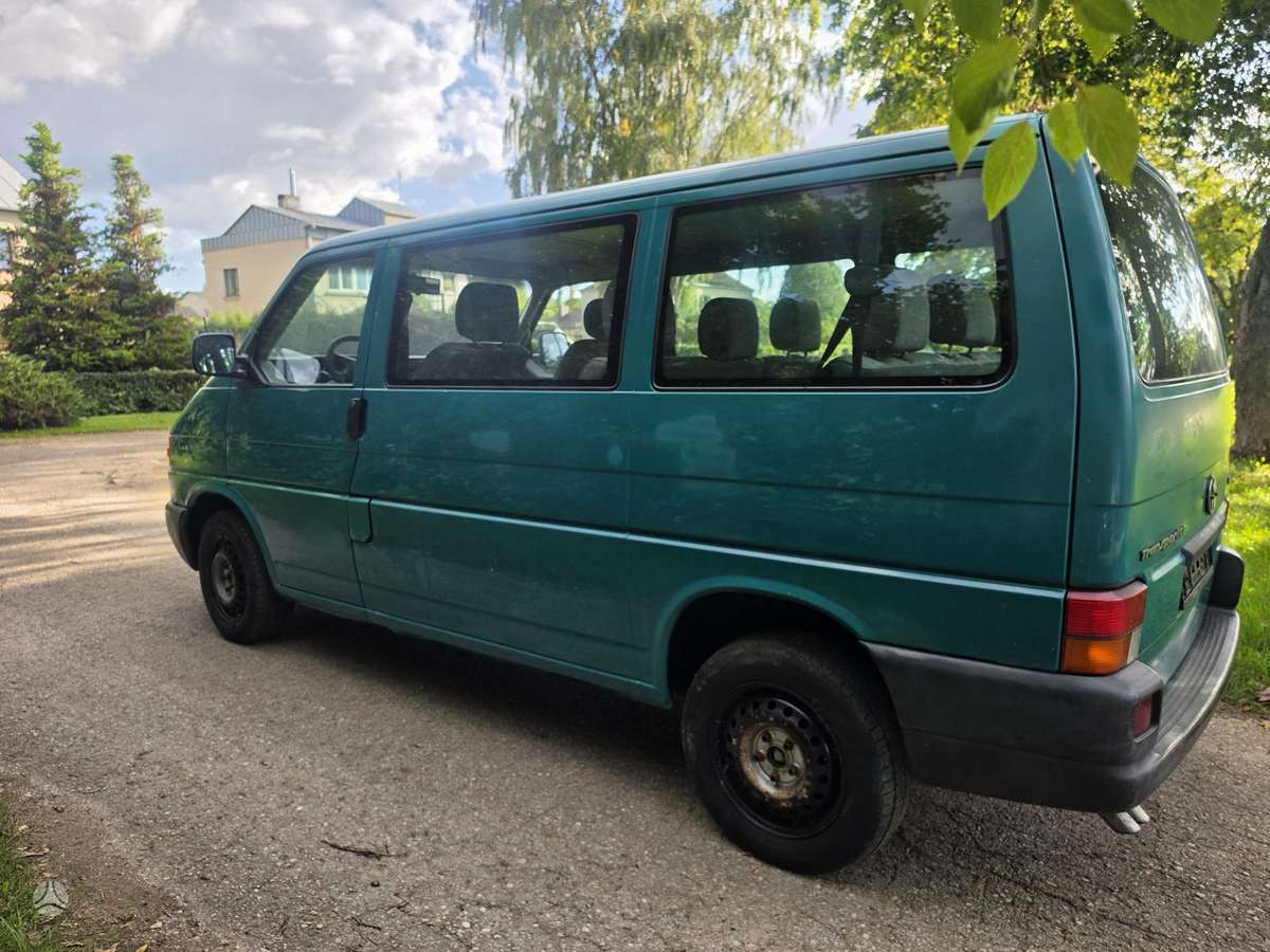 Volkswagen Transporter - 4