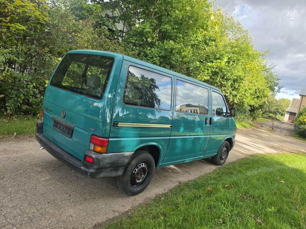 Volkswagen Transporter - 9
