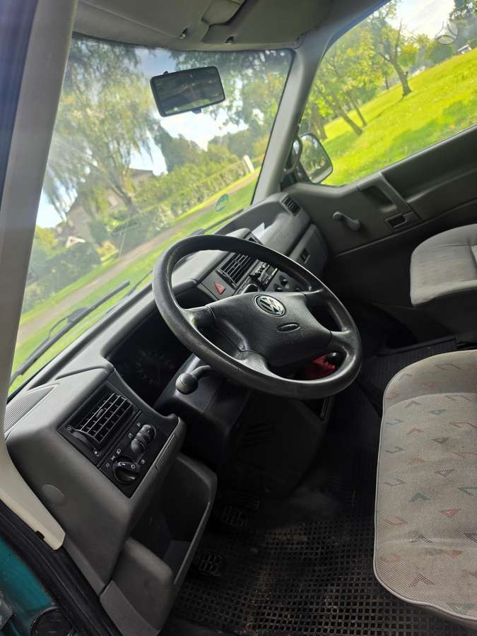 Volkswagen Transporter - 10