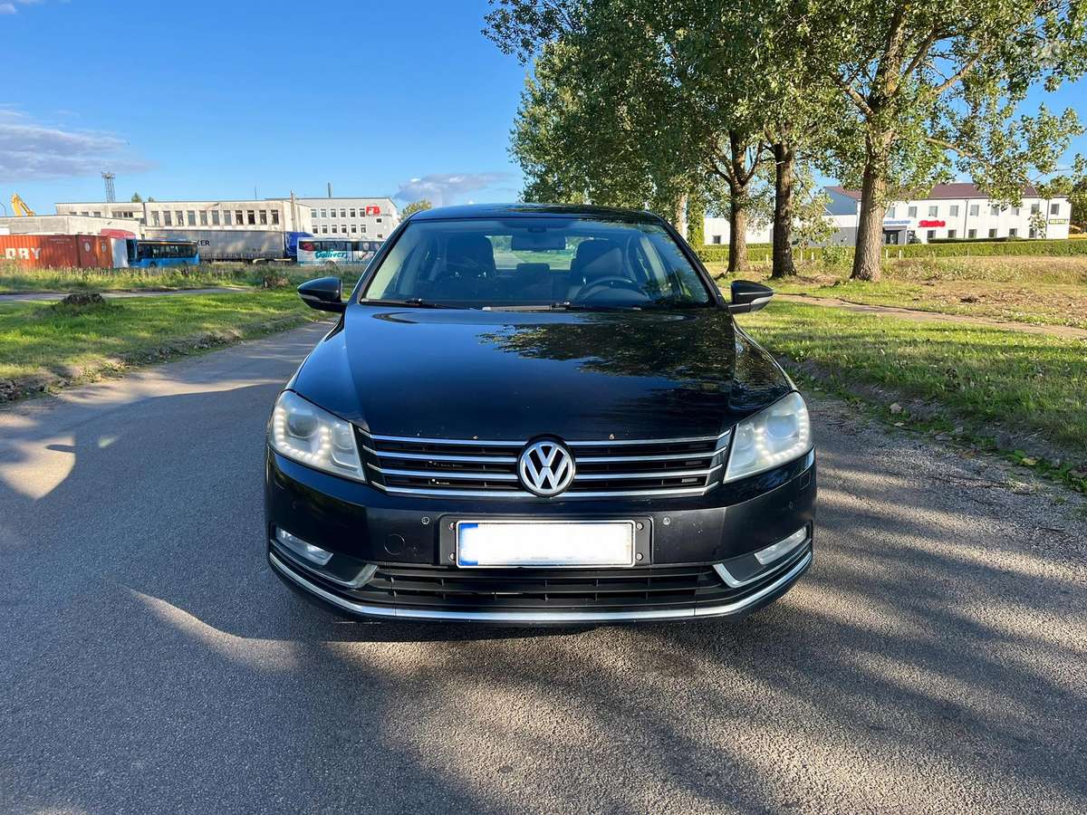 Volkswagen Passat - 5