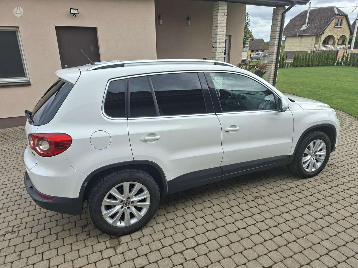Volkswagen Tiguan - 6