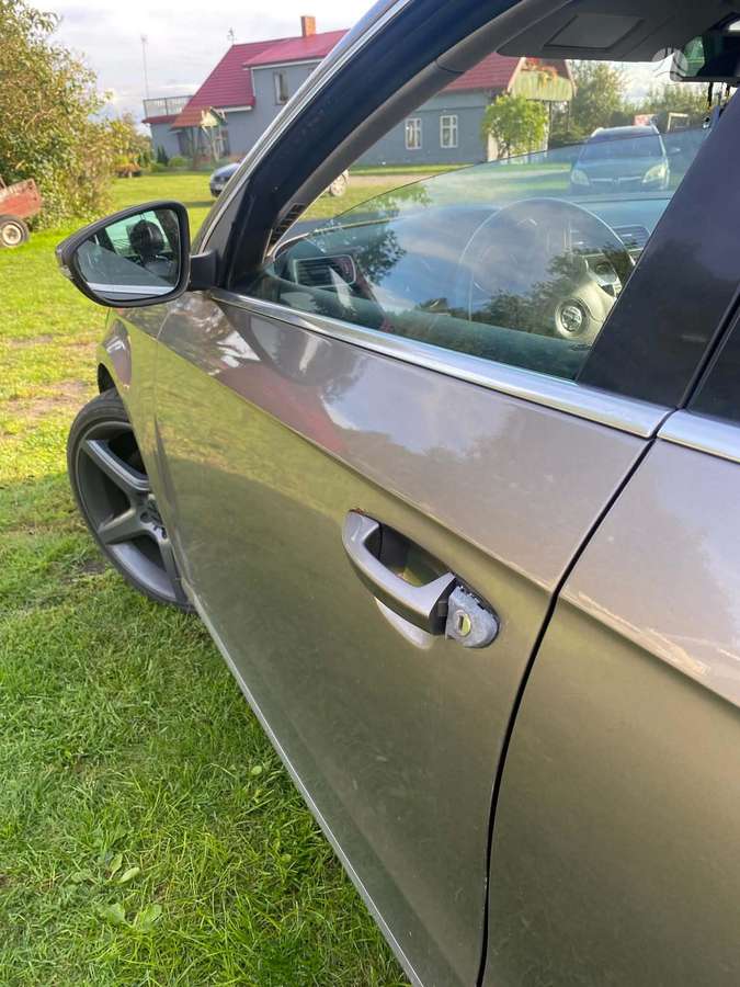 Volkswagen Passat - 7