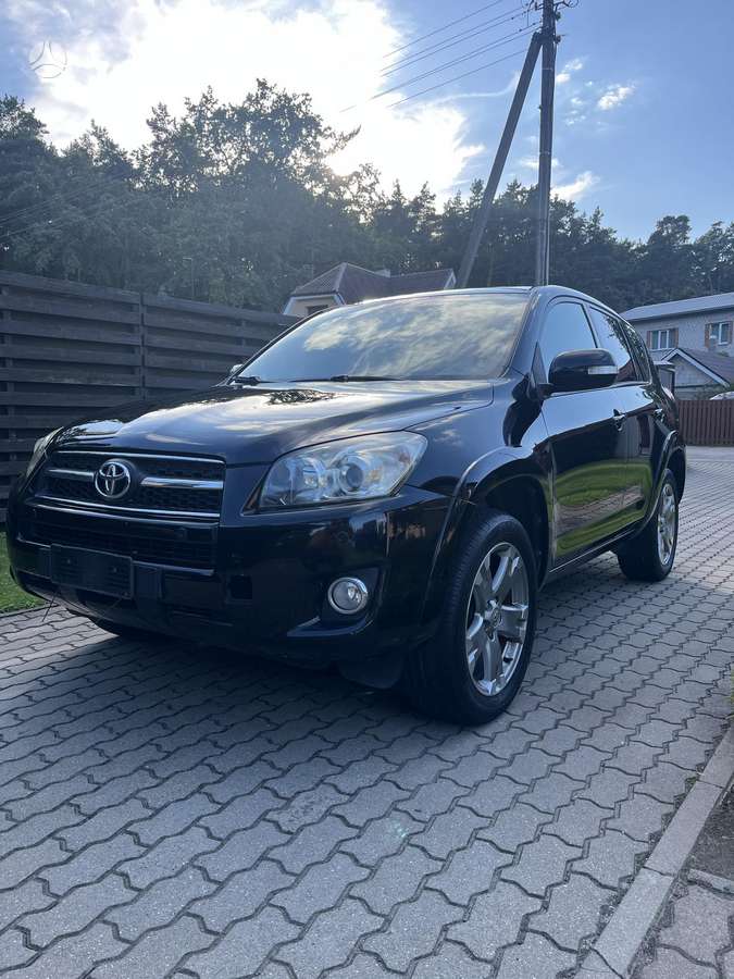 Toyota RAV4 - 2